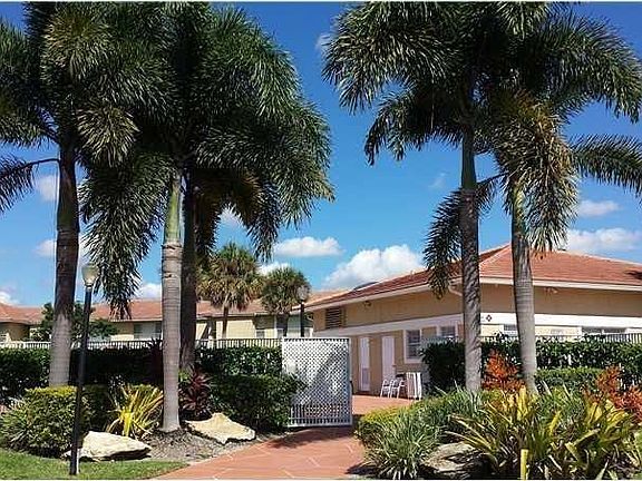4th image of 10126 Twin Lakes Dr #4-D