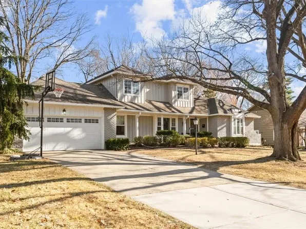 9105 El Monte St, Prairie Village, KS 66207