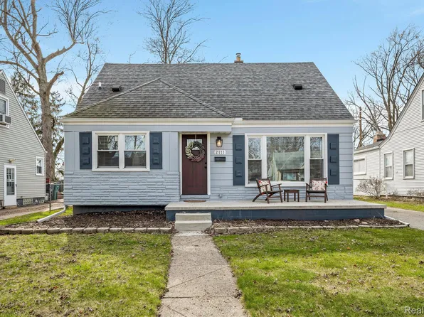 2111 Thomas Ave, Berkley, MI 48072