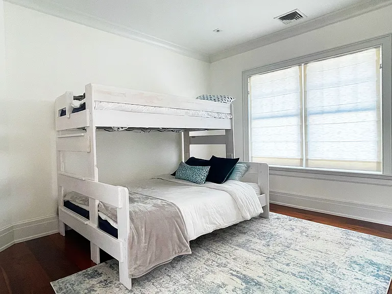 938 Sound Shore Rd — Photo 30