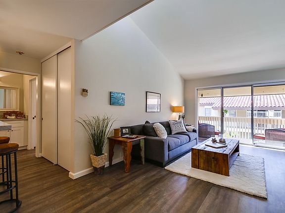 4th image of 4600 Lamont St Unit 4-332