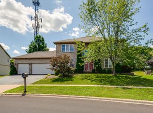 34318 N Haverton Dr, Gurnee, IL 60031