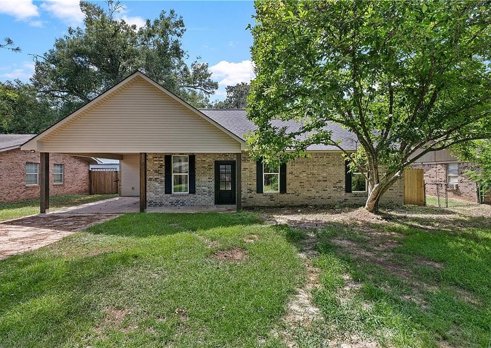 1st image of 210 Paula Ln