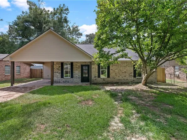 210 Paula Ln, Natchitoches, LA 71457