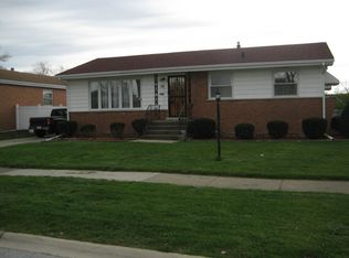 38 E Manchester Dr, Chicago Heights, IL 60411