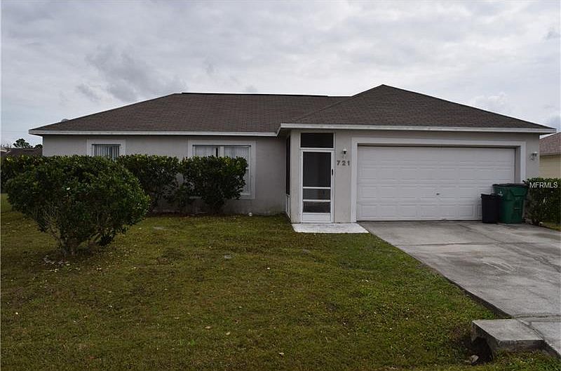 1st image of 721 Versailles Ln