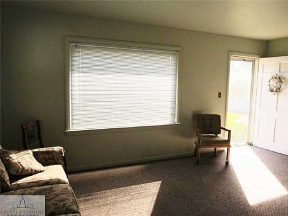 5th image of 1234 W Saginaw St