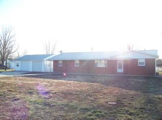 194 Tulakes Rd, Chanute, KS 66720