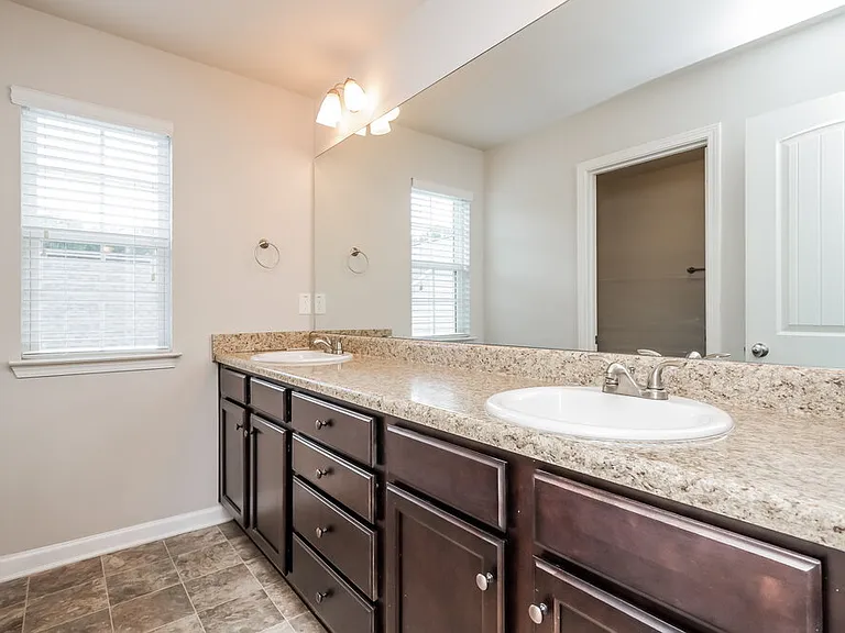 1235 Nottley Dr — Photo 11
