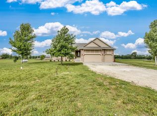 21175 SW Meadowlark Rd, Douglass, KS 67039