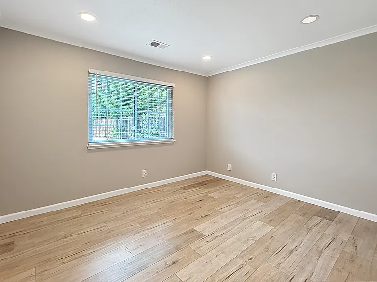 5935 Woodbine Pl — Photo 27