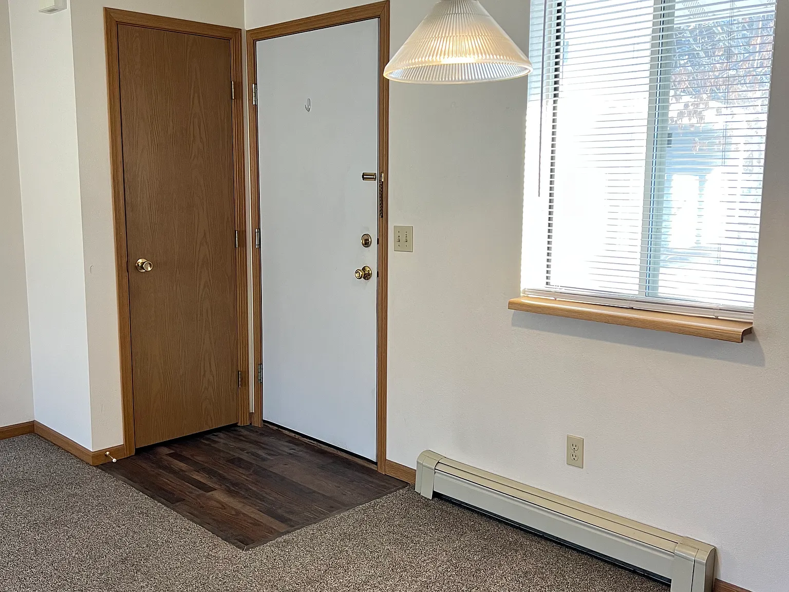 1 bed, 750 sqft, $1,219 — Photo 2