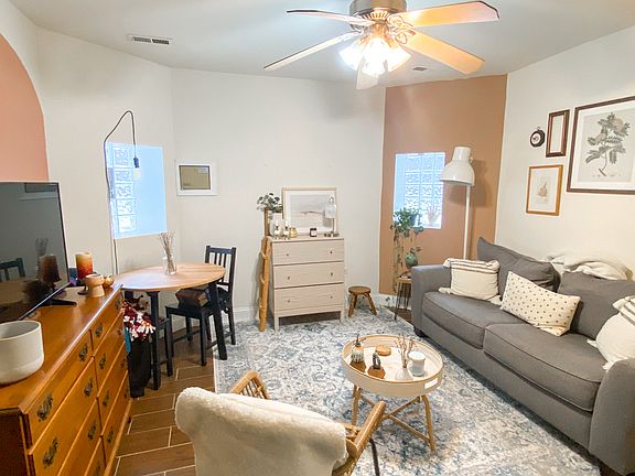 2nd image of 1505 N Hoyne Ave #1507-G