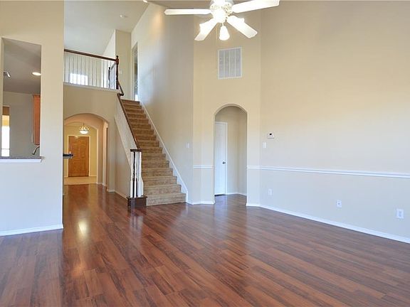 2nd image of 300 Cadbury Dr