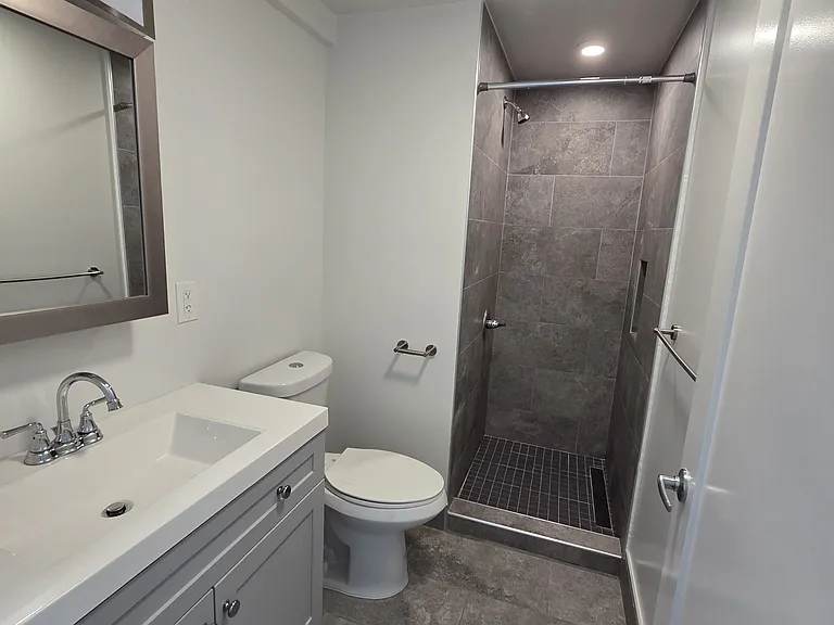 2550 Regent St #9 — Photo 6