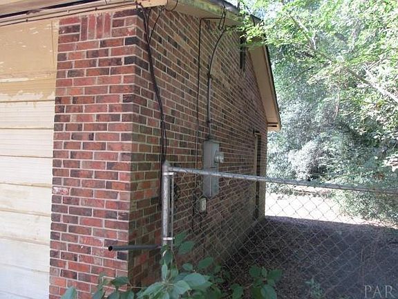 2nd image of 6448 Lynnwood Cir