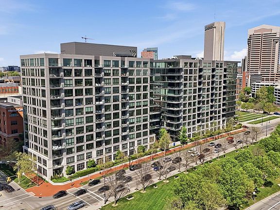 2nd image of 250 Spring St Unit 1113