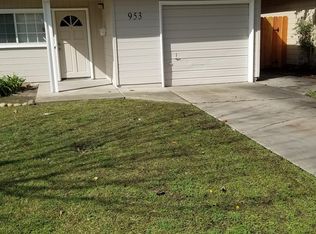 953 W Douglas Rd, Stockton, CA 95207
