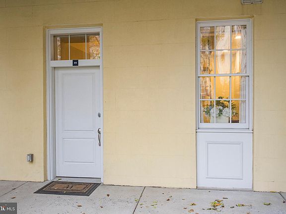3rd image of 1 Academy Cir Unit 105