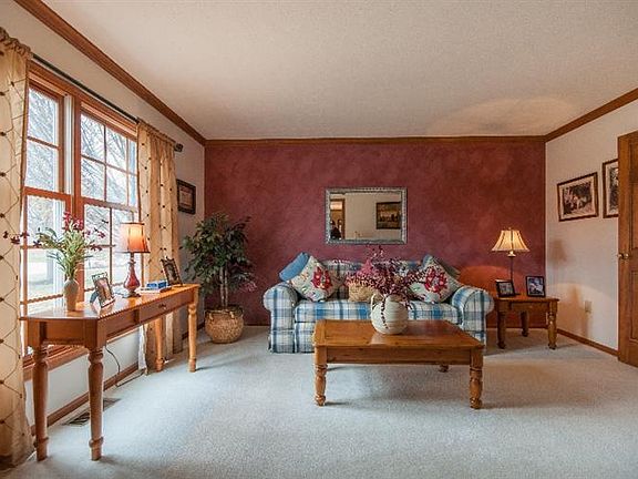 4th image of 3411 Whispering Meadow Dr