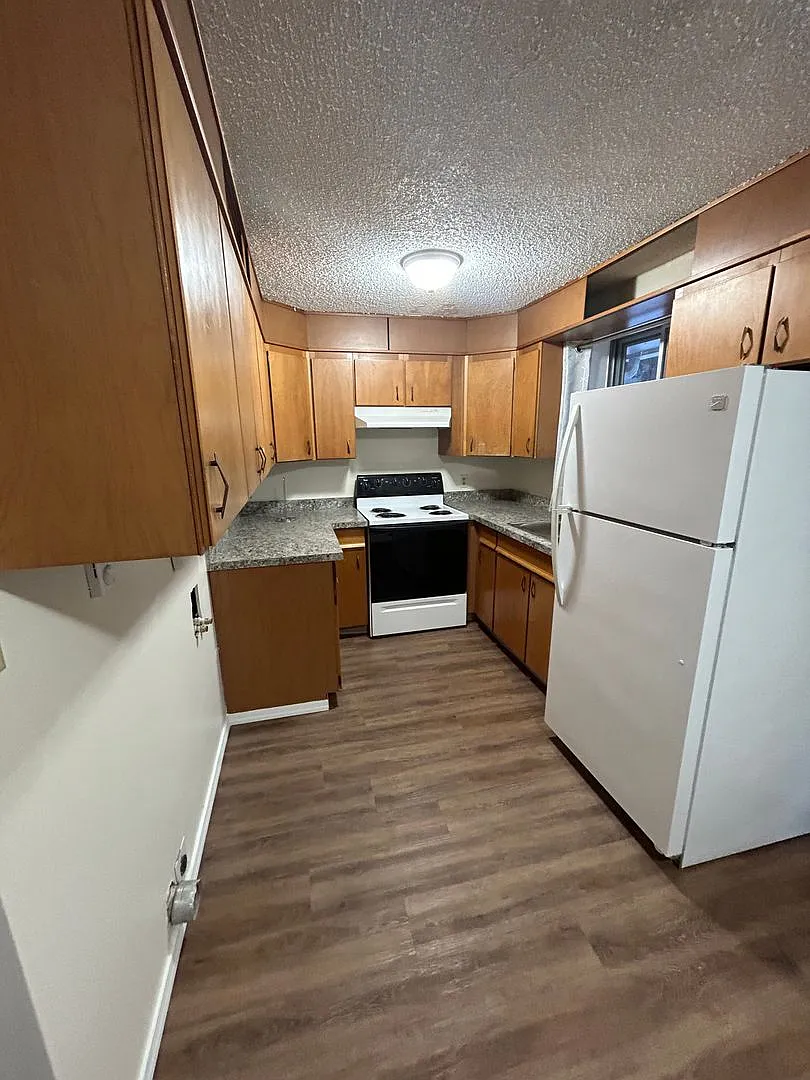 Pine Vista Apts - Adcock — Photo 3