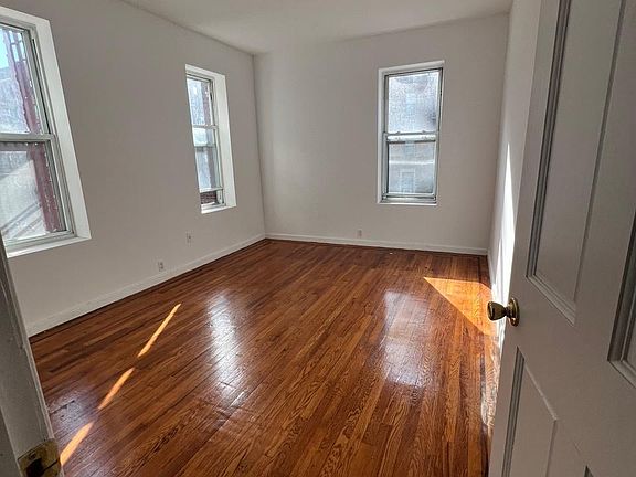 5th image of 3603 168th St #2C