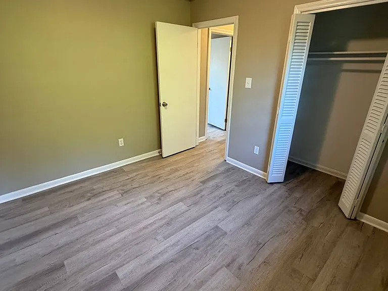 1709 Virginia St. — Photo 10