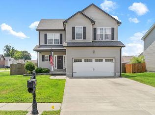 668 Sly Fox Dr, Clarksville, TN 37040