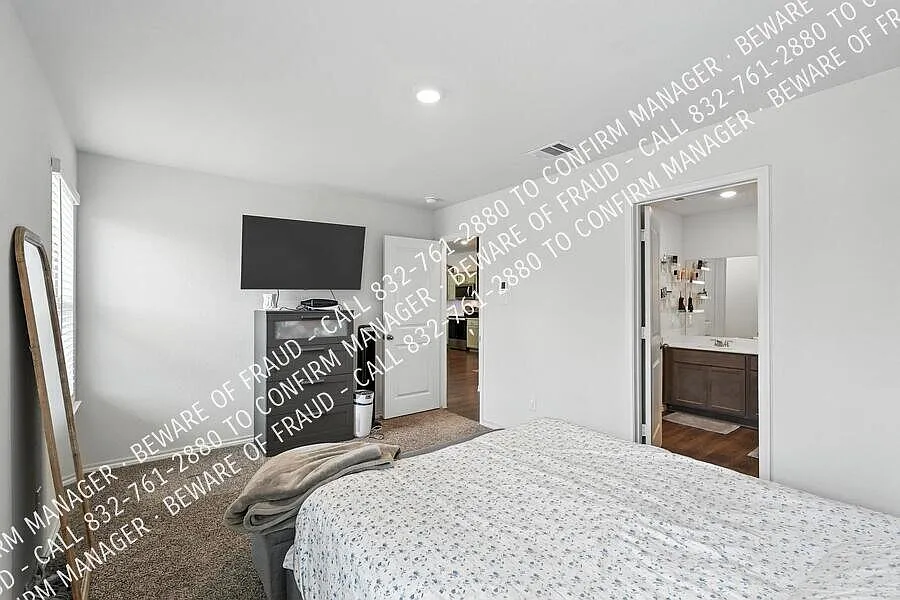 4 bed, 2.0 bath, 1575 sqft, $2,050 — Photo 3