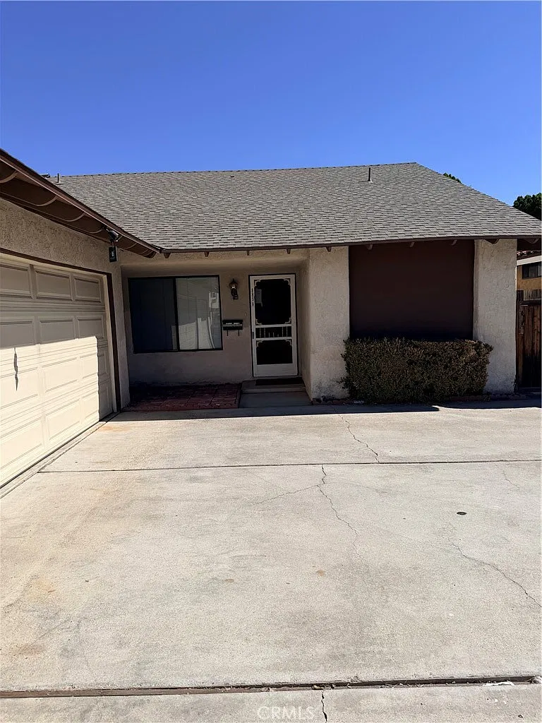 2 bed, 835 sqft, $2,800 — Photo 2