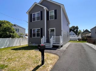 61 Corbett St, Lowell, MA 01852