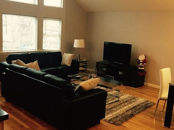 5th image of 2356 Bruner Ave