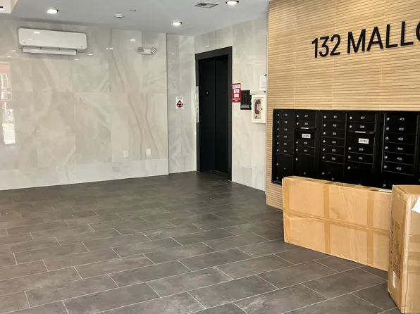 138 Mallory Avenue image 8 of 8