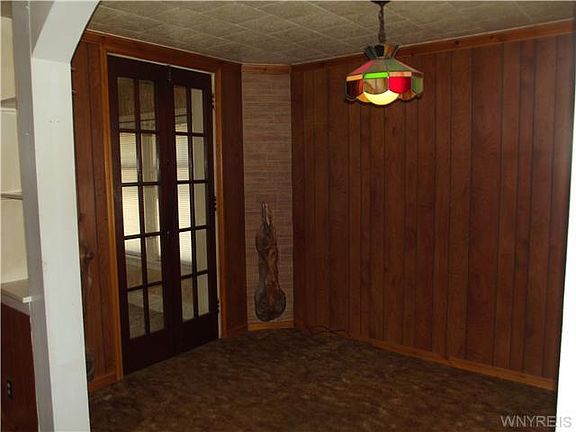 5th image of 35 E End Ave