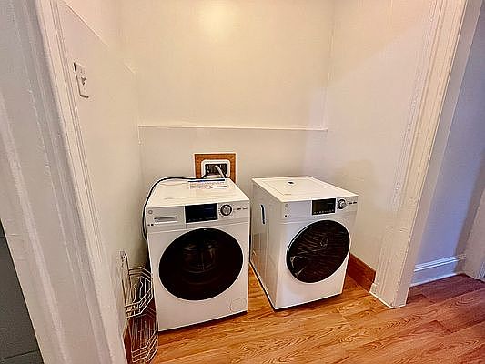 4th image of 228 W 72nd St APT 3F