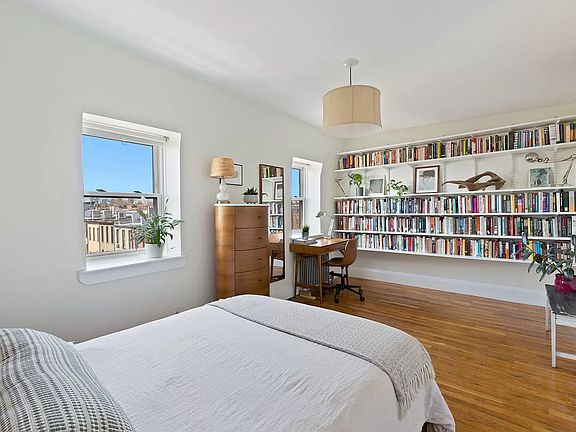 5th image of 8 1st St #4