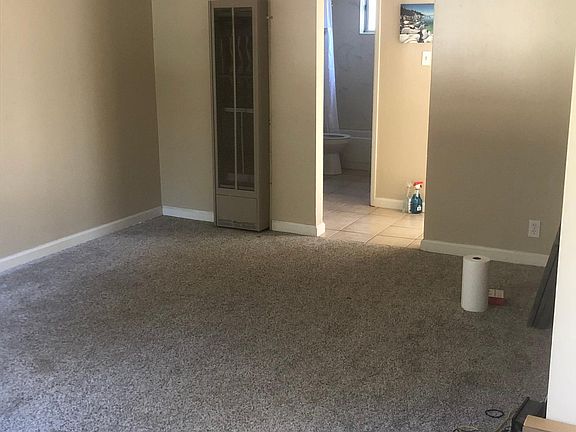 4th image of 1041 Winnemucca Ave APT 1