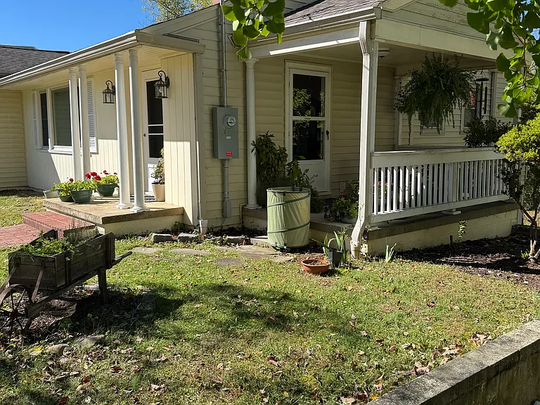 135 Stonewall Hts — Photo 2