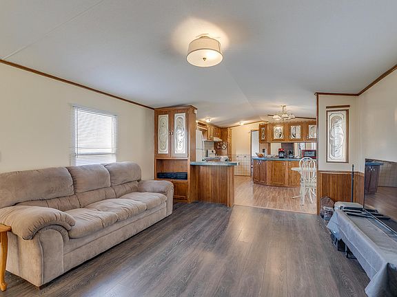 5th image of 3619 Greenwood Dr