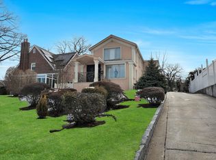 188-14 McLaughlin Avenue, Holliswood, NY 11423