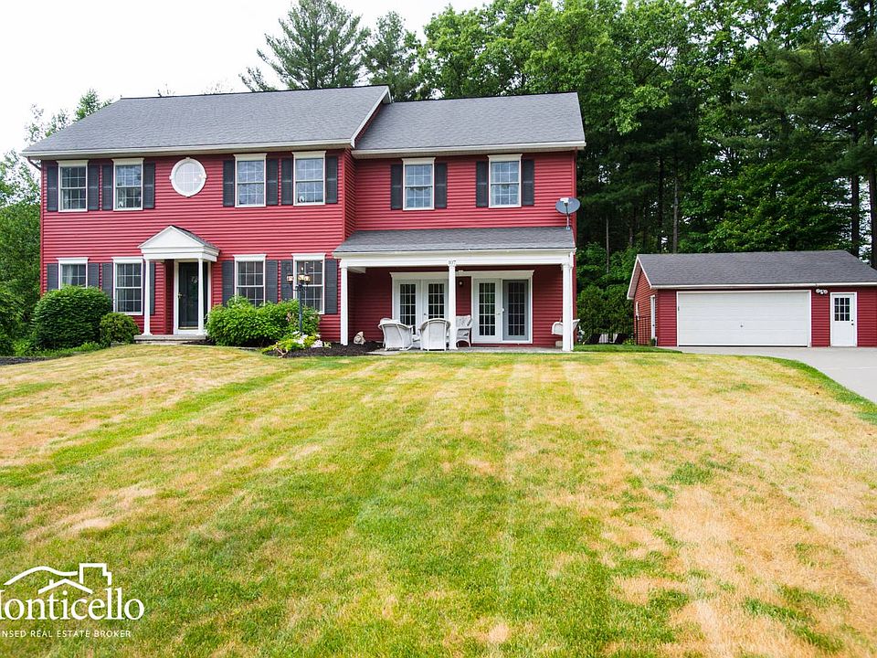1st image of 107 Stockbridge Ct