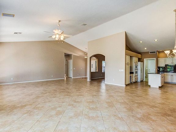 5th image of 493 W Champagne Dr