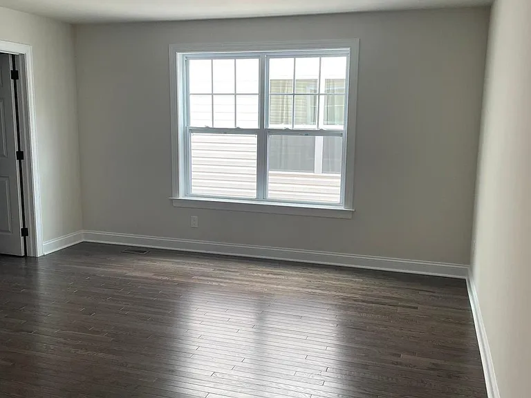 512 Lewis St — Photo 24