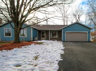 41 Geiger Cir, Rochester, NY 14612