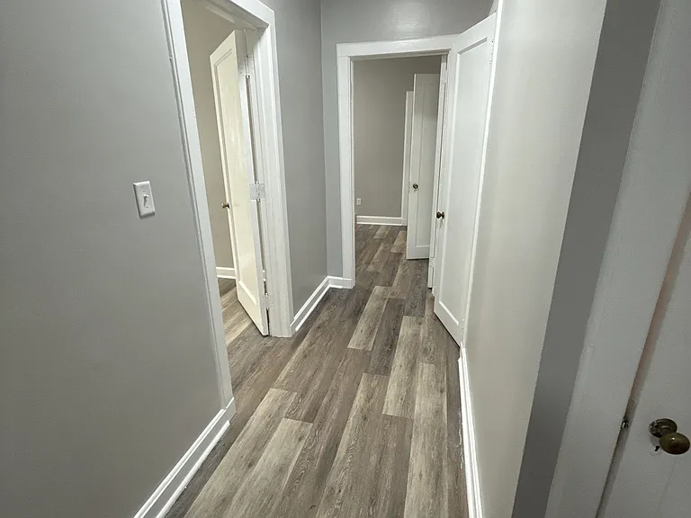 35-45-55 James Dr #1-A — Photo 3