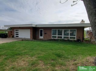 2429 S 48th Ave, Omaha, NE 68106