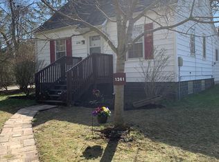 1241 Maplerow Ave NW, Grand Rapids, MI 49534