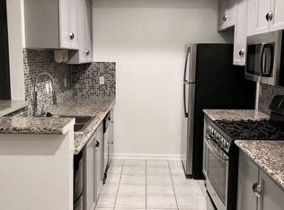 8915 Burton Way APT 102, Los Angeles, CA 90048