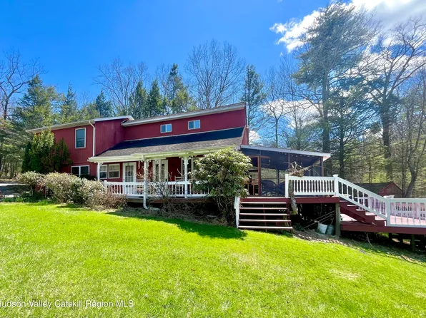 28 John Carle Road, Saugerties, NY 12477