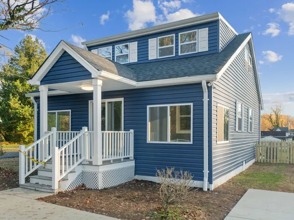 373 Forest Beach Rd, Annapolis, MD 21409